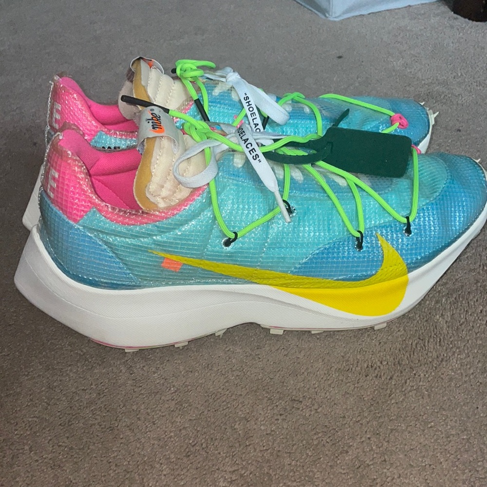 Off White Vapor Street